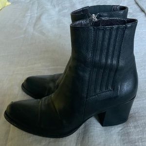 William (Italian brand) HANDMADE black leather boots, size 38.5